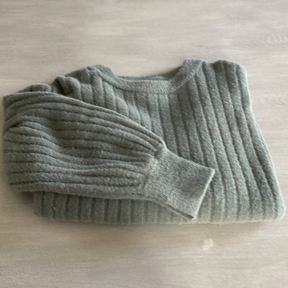 Aria soft sweater